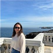 Profesora de Infantil y Primaria. Con años de experiencia en monitorage, y en clases particulares.